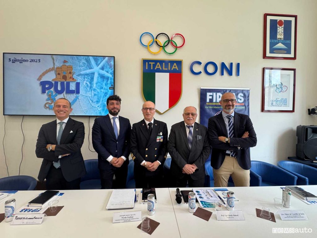 Conferenza stampa di presentazione dell'iniziativa “Pulifondali & Pulispiagge”