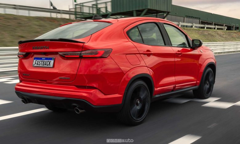 Fiat Fastback MY 2026 nella versione Abarth