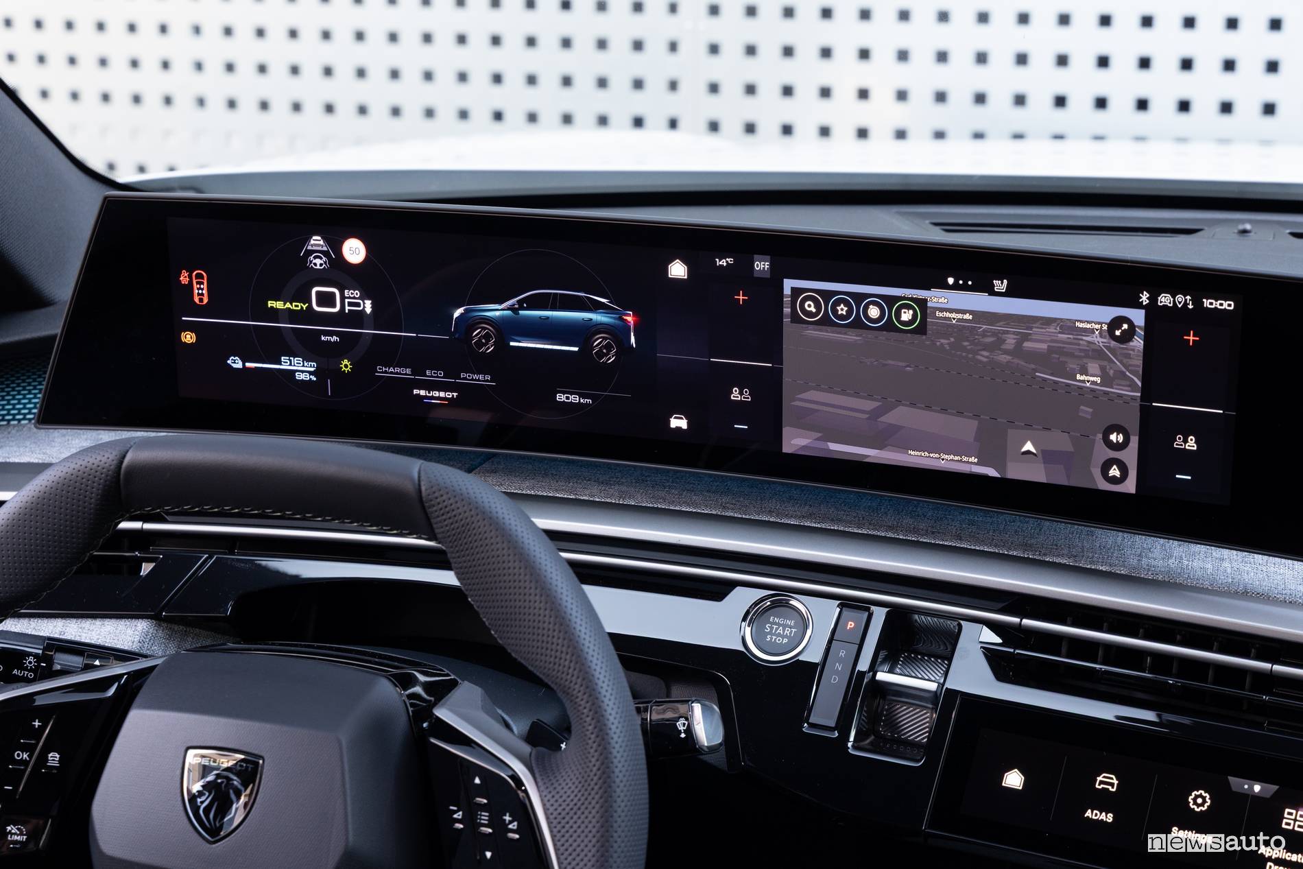 Peugeot 3008 AWD panoramic i-Cockpit