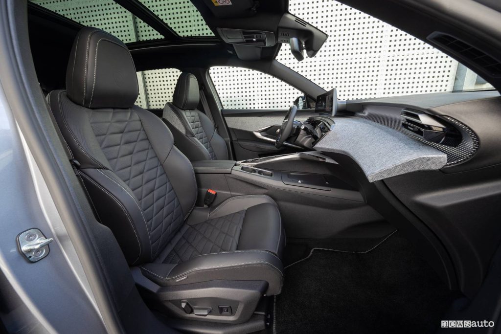 Peugeot 3008 AWD sedili anteriori