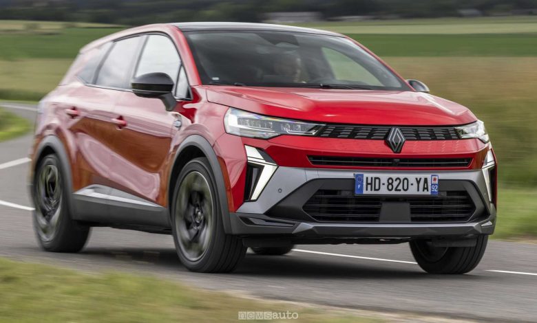 Renault Symbioz full hybrid E-Tech Esprit Alpine su strada