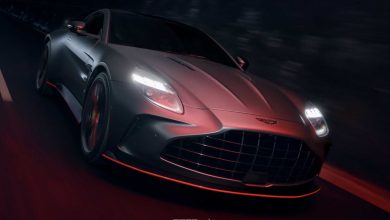 Aston Martin Vantage S in movimento