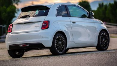 Nuova Fiat 500 ibrida posteriore 3/4