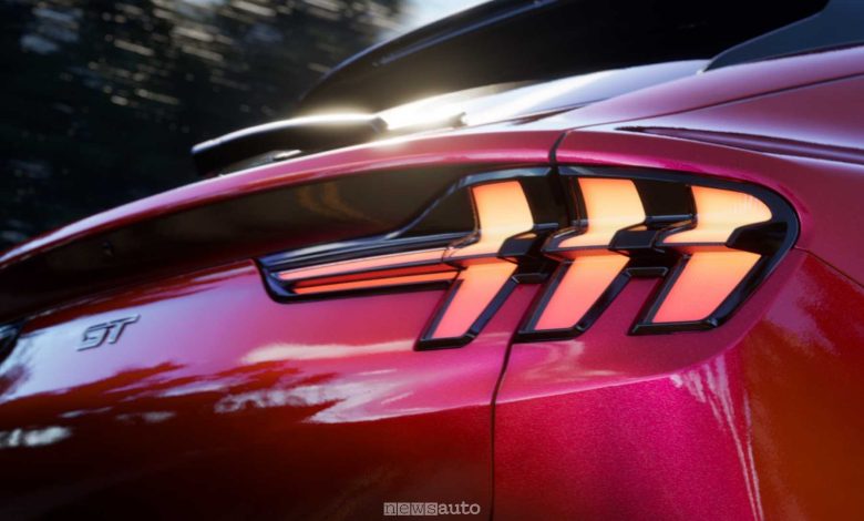 Ford Mustang Mach‑E GT faro posteriore