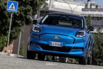 Ford Puma Gen-E test su strada