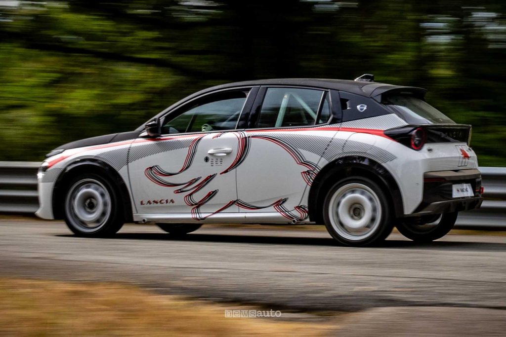 Lancia Ypsilon HF Racing in azione