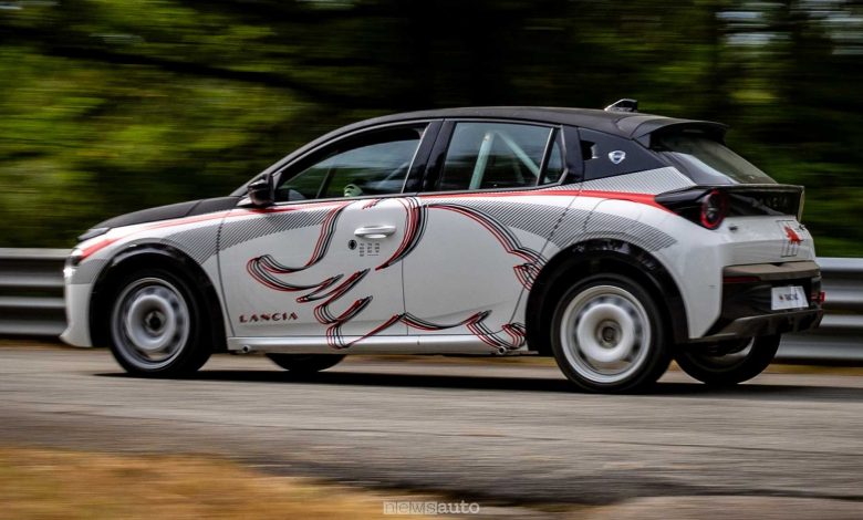 Lancia Ypsilon HF Racing in azione
