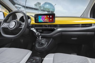 Fiat 500 Hybrid Torino plancia abitacolo