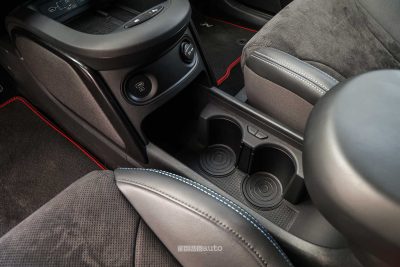 Hyundai Ioniq 5 N porta bevande console centrale
