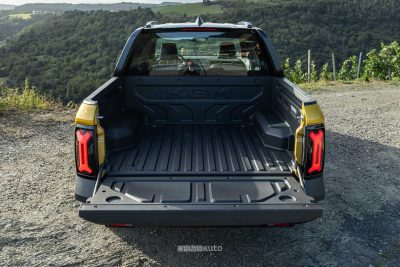 KGM Torres EVT pick-up cassone posteriore