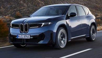 BMW iX3 50 xDrive su strada