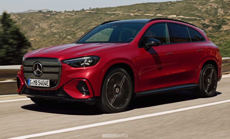 Nuova Mercedes GLC su strada