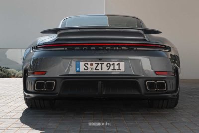 Nuova Porsche 911 Turbo S posteriore