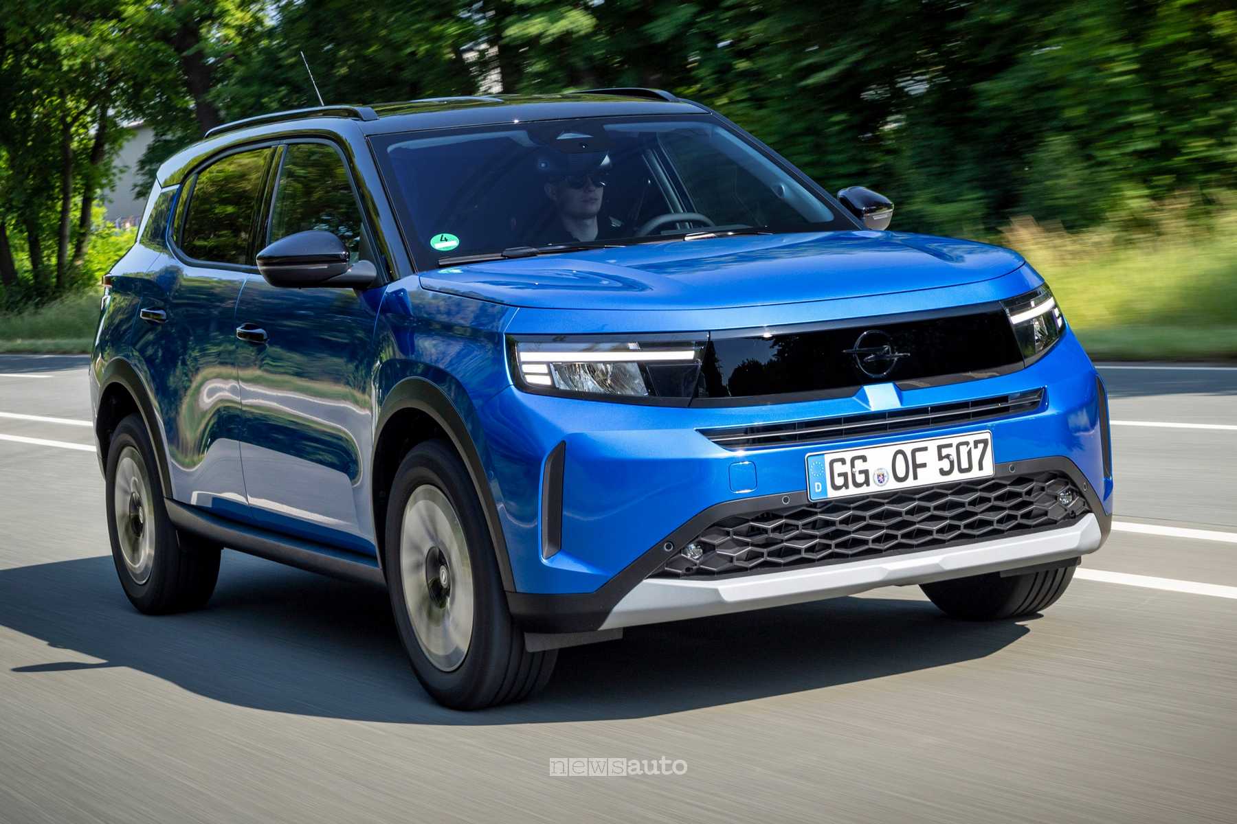 Opel Frontera GS 7 posti su strada