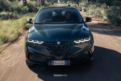 Alfa Romeo Tonale Veloce su strada