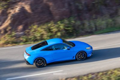 Honda Prelude 2026 vista laterale in movimento