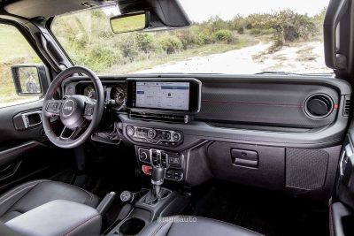 Jeep Wrangler Rubicon plancia abitacolo