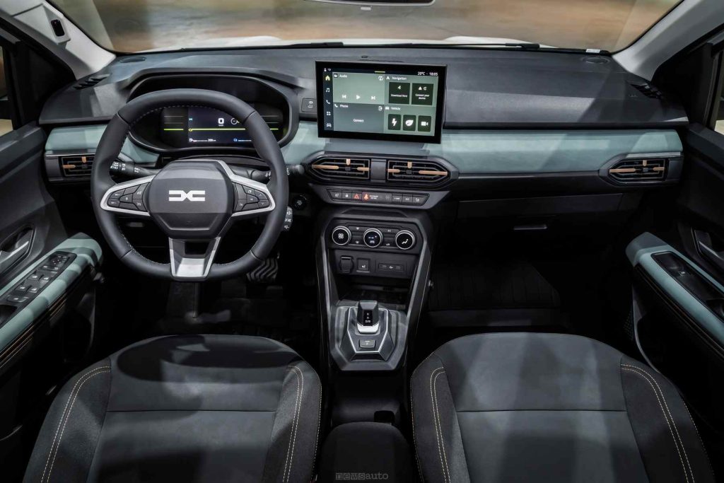 Abitacolo della nuova Dacia Jogger 2026