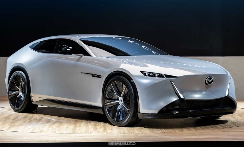 Mazda Vision X-Coupé anteriore 3/4