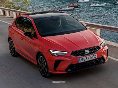 Seat Ibiza 2026 vista anteriore in movimento