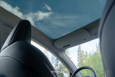 Tesla Model 3 Standard tetto panoramico