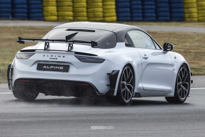 Alpine A110 R Ultime in pista a Le Mans