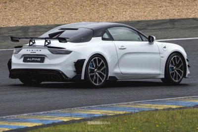 Alpine A110 R Ultime in pista a Le Mans