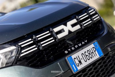 Dacia Sandero Stepway griglia anteriore