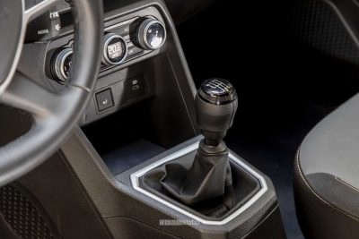 Dacia Sandero Stepway leva del cambio manuale