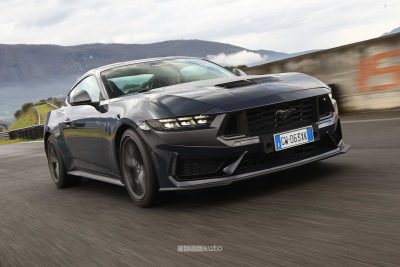 Ford Mustang Dark Horse test in pista all'ISAM