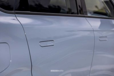 Leapmotor B10 maniglie a scomparsa