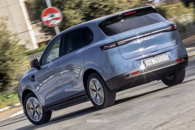 Leapmotor B10 test su strada