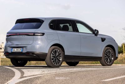 Leapmotor B10 posteriore 3/4