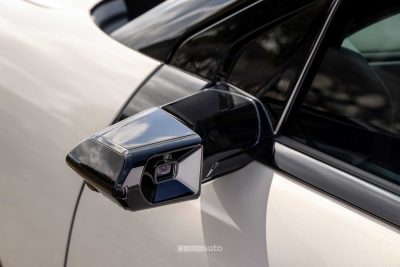 Nuova Hyundai Nexo telecamera al posto dello specchietto