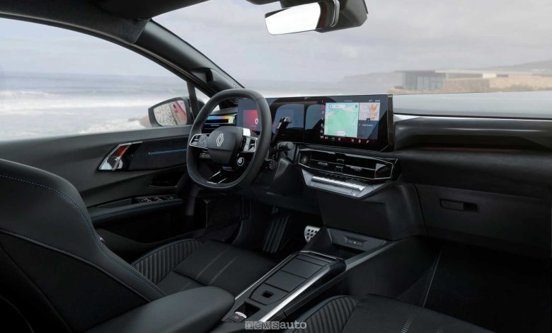 Nuova Renault Clio plancia abitacolo