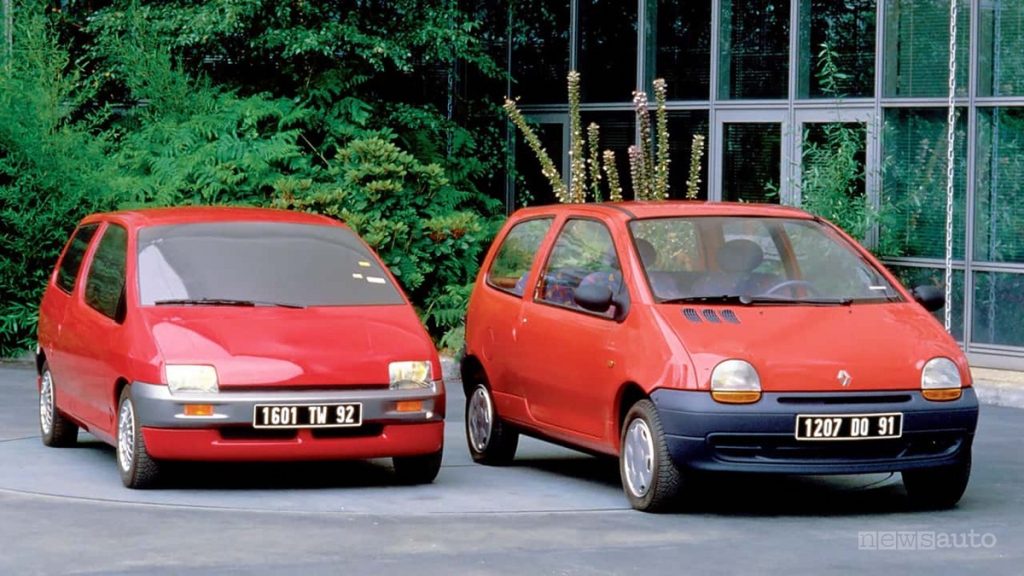Progetto X06 (1987) accanto alla versione finale della Renault Twingo I.