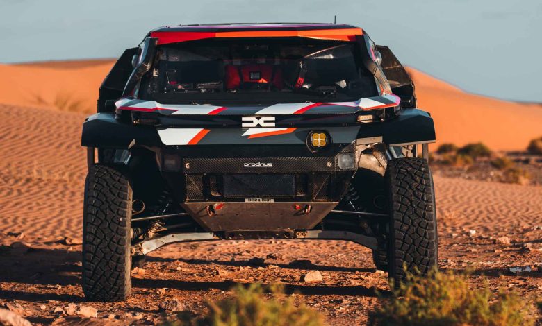 Il nuovo buggy Dacia Sandriders Dakar 2026 modificato con il nuovo snorkel in evidenza