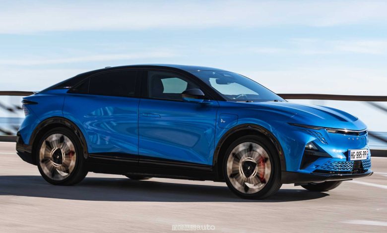 Alpine A390 GT su strada