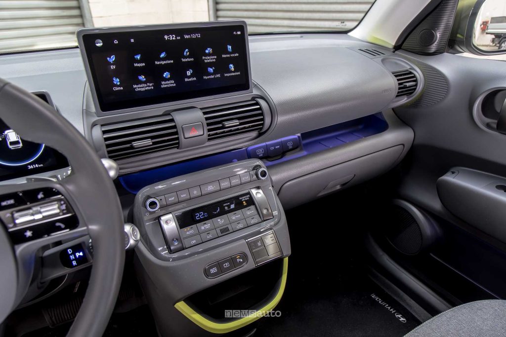 Hyundai Inster Cross display infotainment da 10,25”