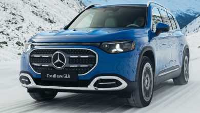 Nuova Mercedes GLB in azione sulla neve