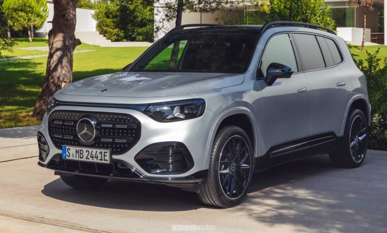 Nuova Mercedes GLB anteriore 3/4