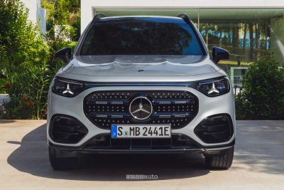 Nuova Mercedes GLB frontale