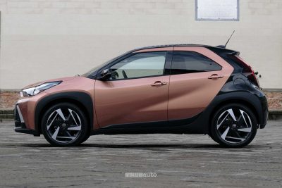 Nuova Toyota Aygo X laterale