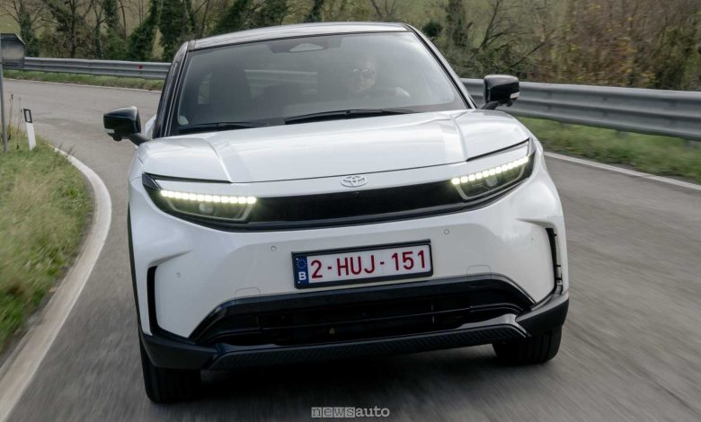 Toyota Urban Cruiser AWD su strada