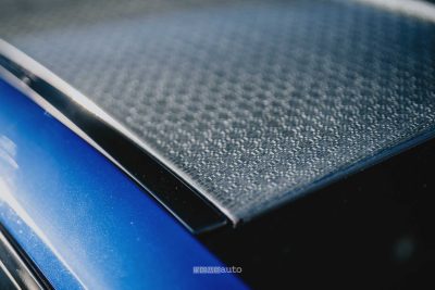 Fibra di carbonio della BMW M3 elettrica M Neue Klasse