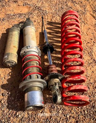 Ammortizzatore danneggiato e smontato del buggy Totani