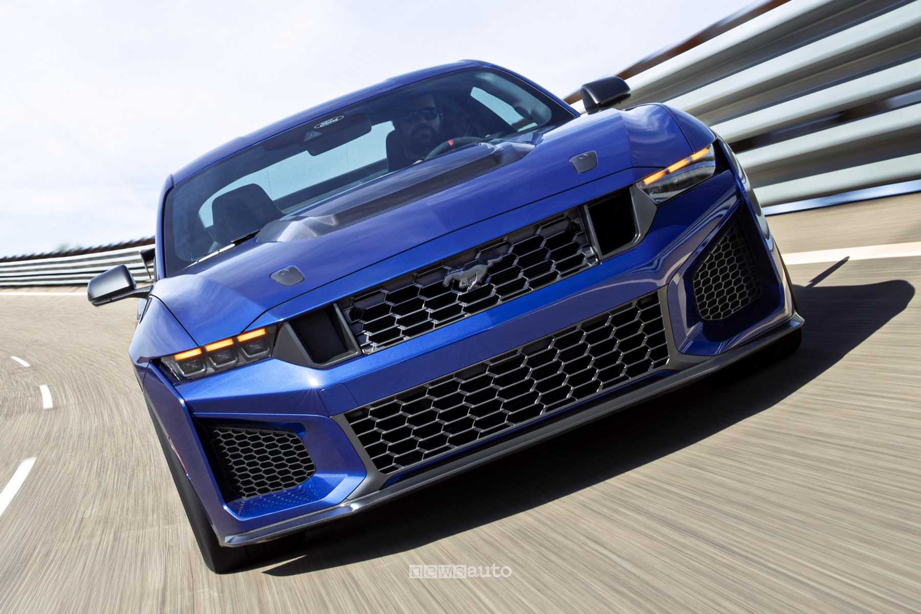 Ford Mustang Dark Horse SC: la nuova super sportiva V8 per gli USA