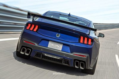 Ford Mustang Dark Horse SC Track Pack in pista