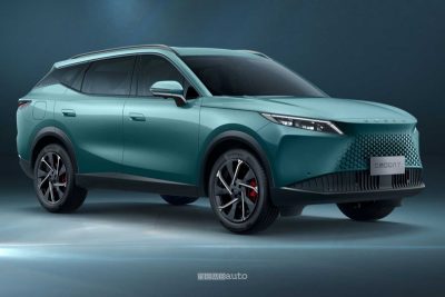 Omoda 7 SHS-P anteriore 3/4