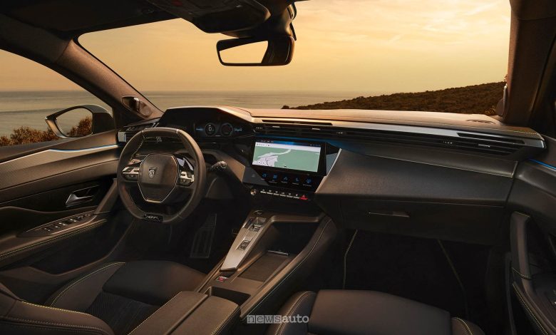 Peugeot 408 2026 abitacolo